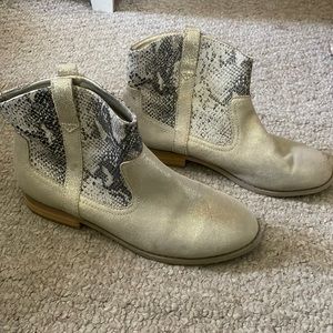 G.H. BASS & co Sparkle sneakskin booties